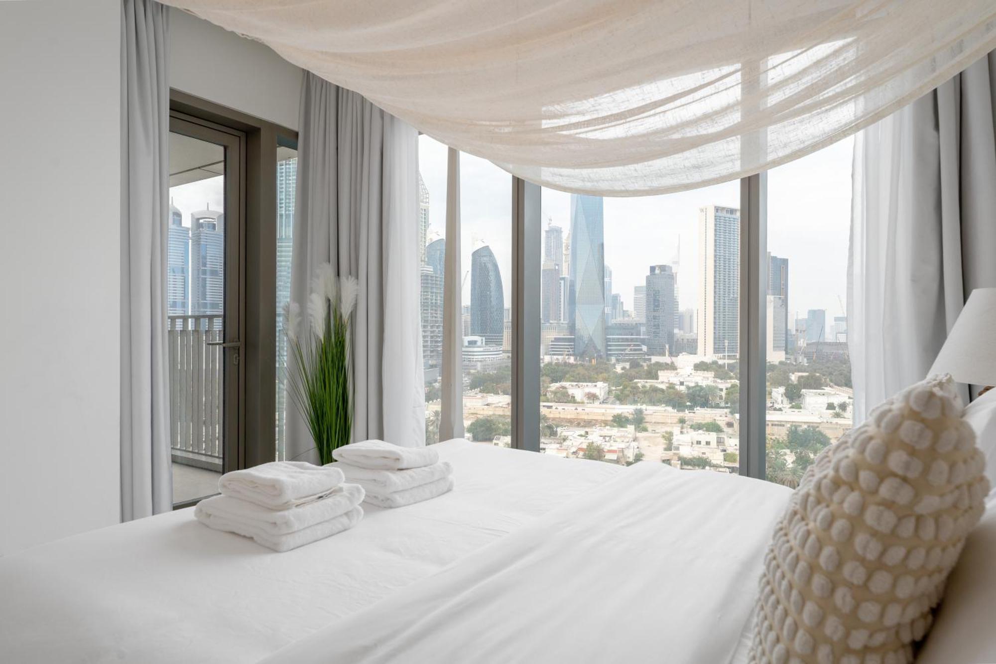 Apartment Stunning Luxury 4br Burj View 10 Mins To Mall